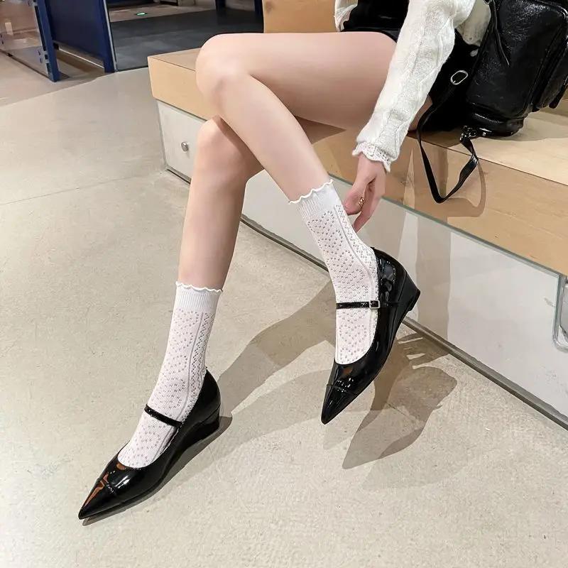 Women's Spring and Autumn 2025 Slope Heel Shoes Fashion Pointed Shallow Mouth Casual Single Shoes Trendy Versatile Flat Shoes
