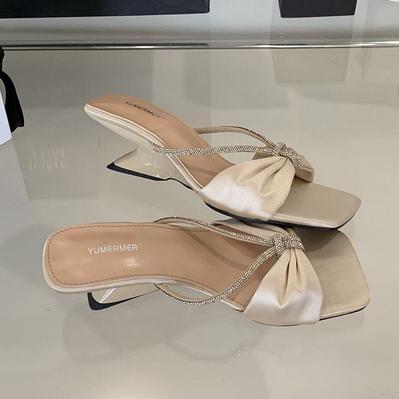 Fashion New Footwear Luxury Rhinestones Women Wedges Slippers Shoes Fashion Wedges Ladies Heeled Slippers Shoes Female Slides Sandals
