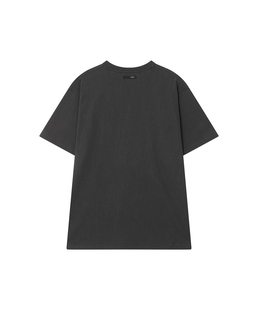 Iuteu Painted Shoes Gallery T-Shirt / Charcoal