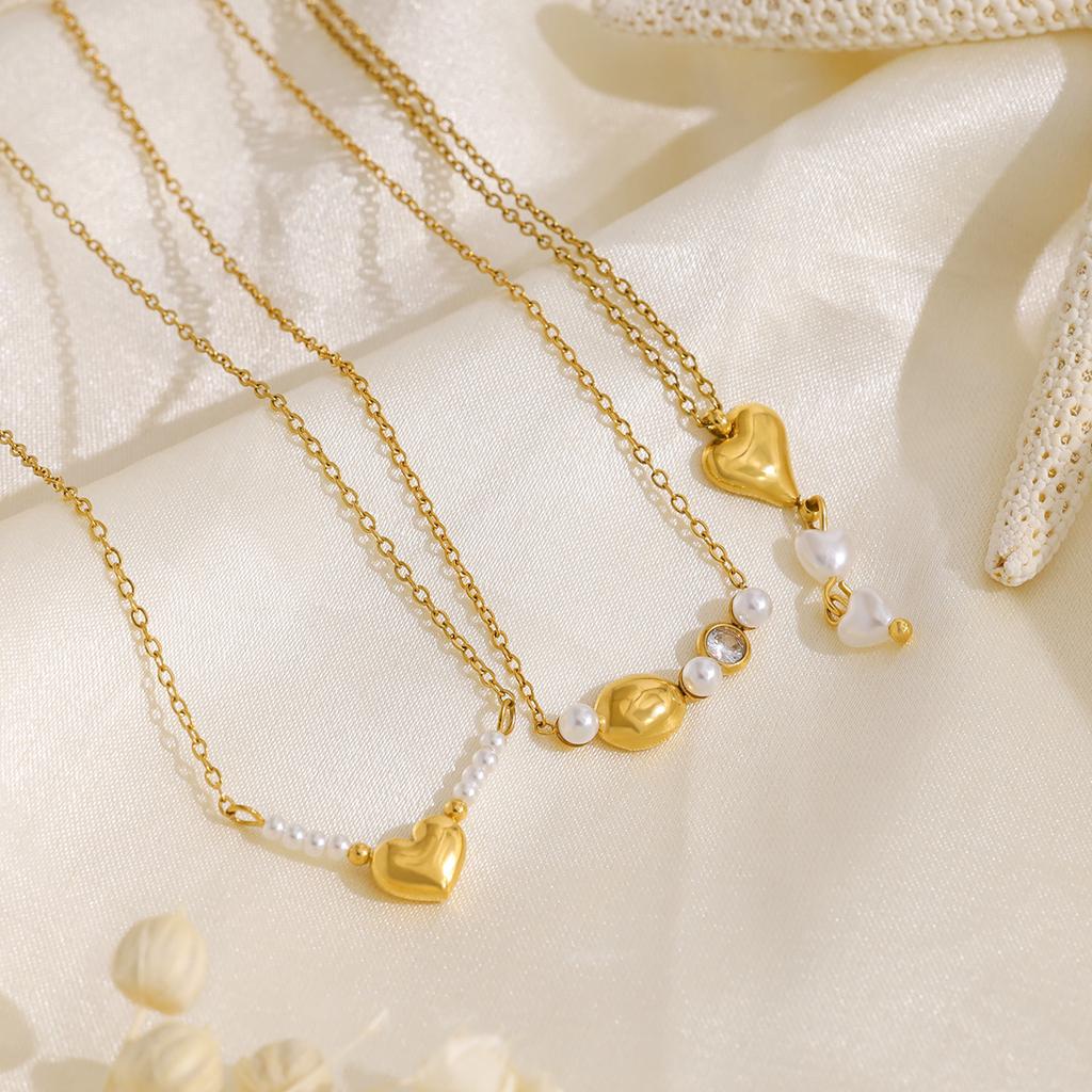 Autumn Winter New Women's Heart Pendant Pearl Choker Necklace Gold Versatile Jewelry