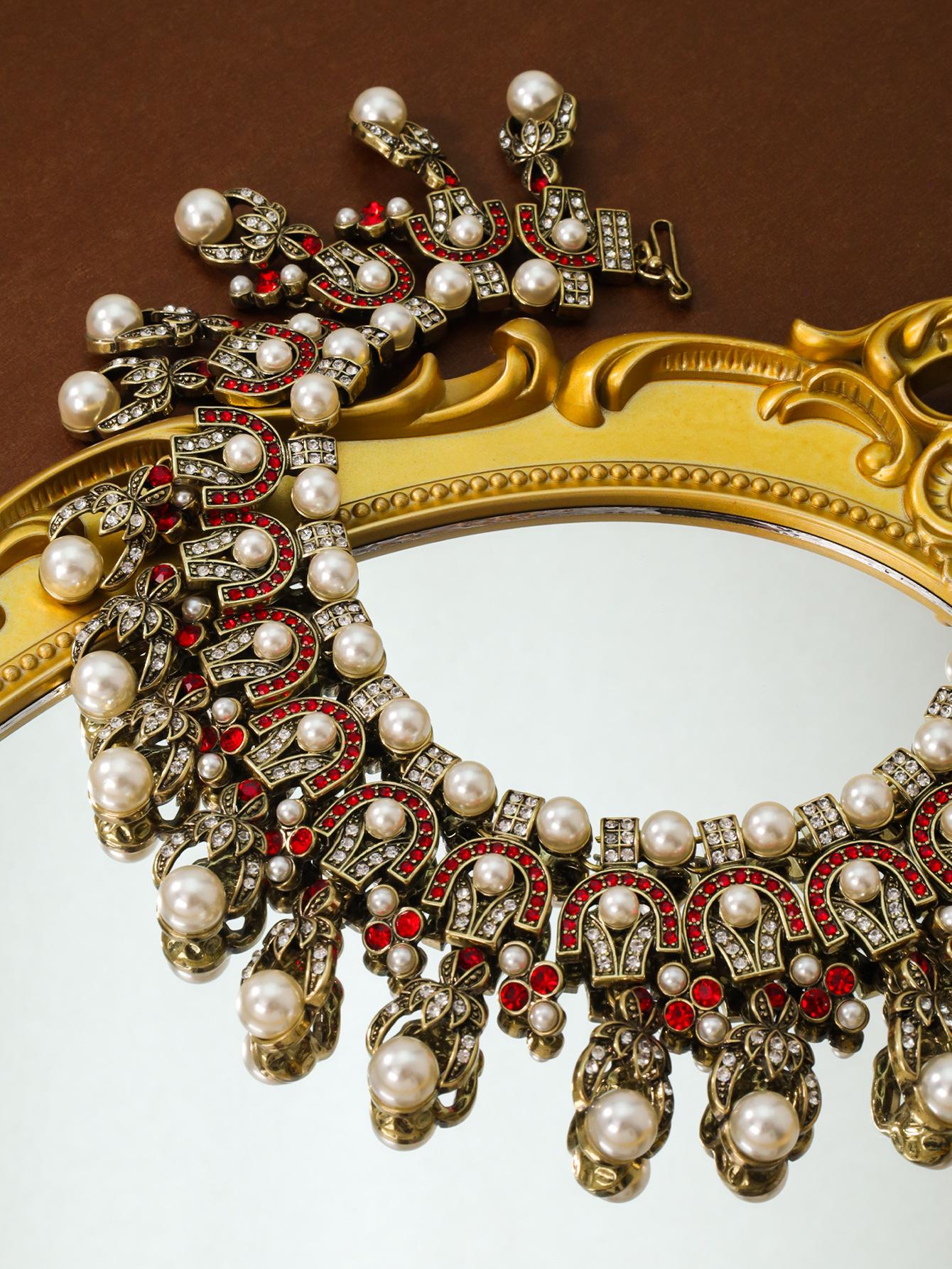 

Средневековый Винтажный Западный Тяжелая Промышленность Двор Преувеличенный Великолепный Жемчужная Кисточка Ожерелье Серьги