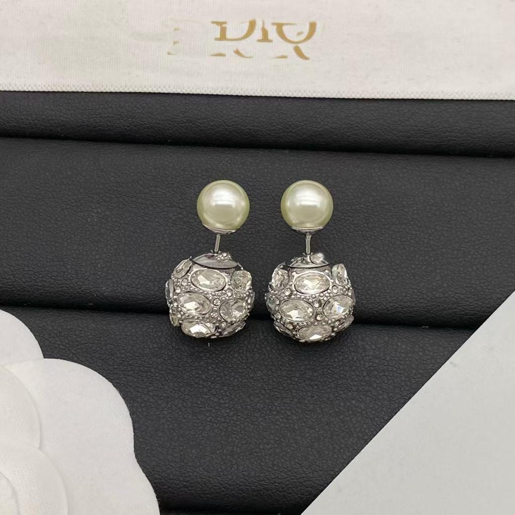 Dica 2025 Rhinestone Earrings: Classic Silver Needle Luxury Niche Design Versatile Studs