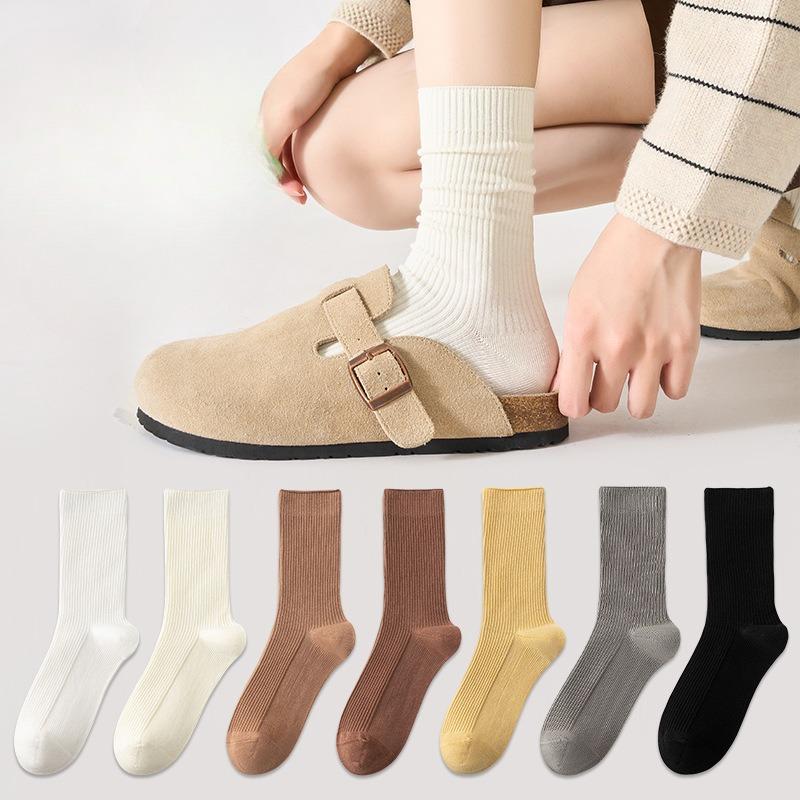 Ladies Spring and Autumn with Pure Color Simple Boneless Long Pile Pile Cotton Socks