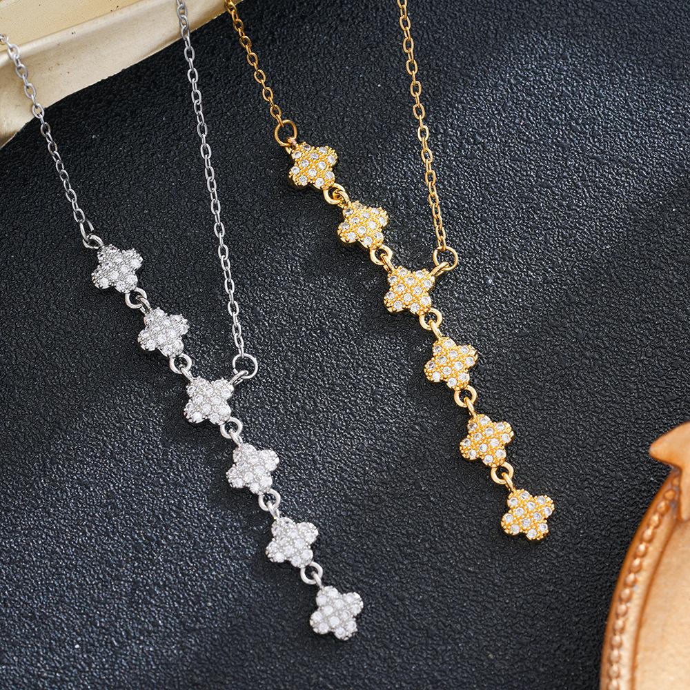 Elegant Luxurious Tassel Four-Leaf Clover Diamond Necklace for Women - Sparkling Flower Collarbone Chain