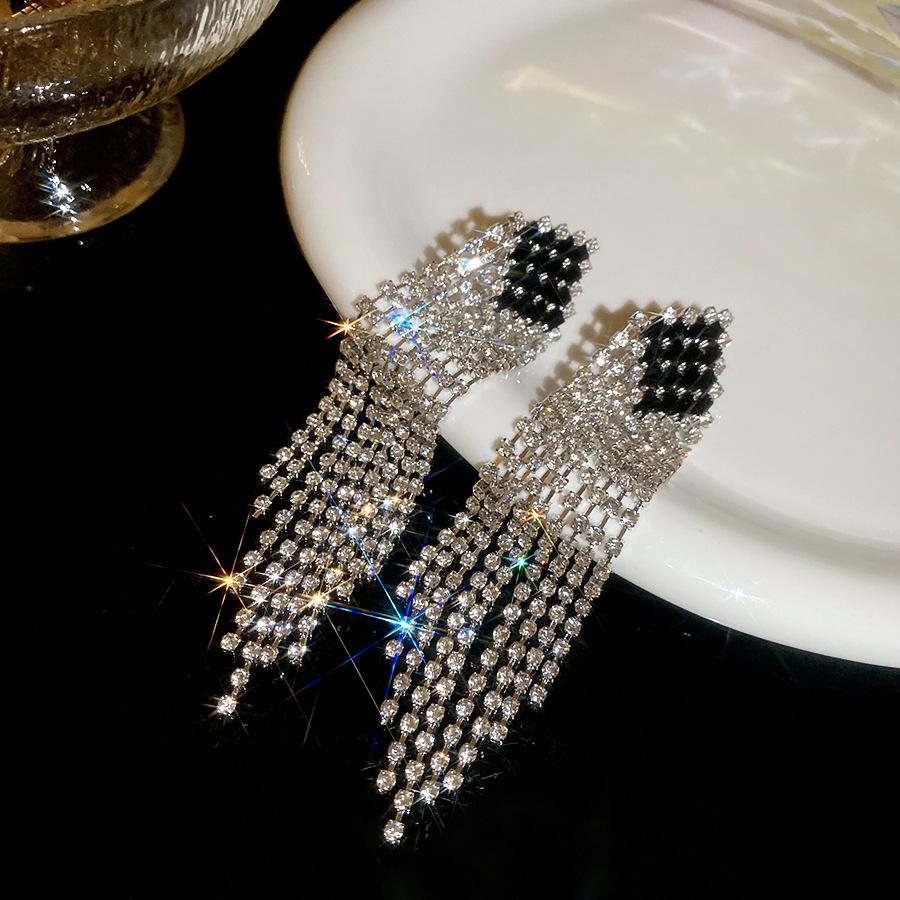 Silver Needle Rhinestone Geometric Tassel Earrings - Elegant High-End Ear Studs