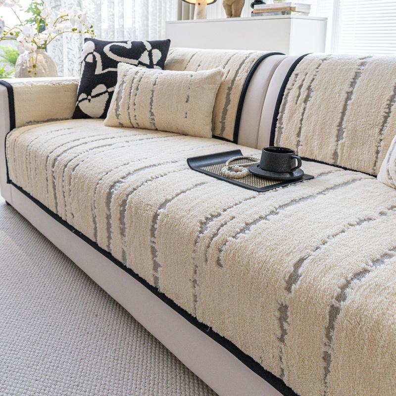 Cream Style Plush Sofa Cover Non-Slip Thick Sofa Towel Slipcover Pet Friendly Dust-proof Couch Protector Case for Living Room
