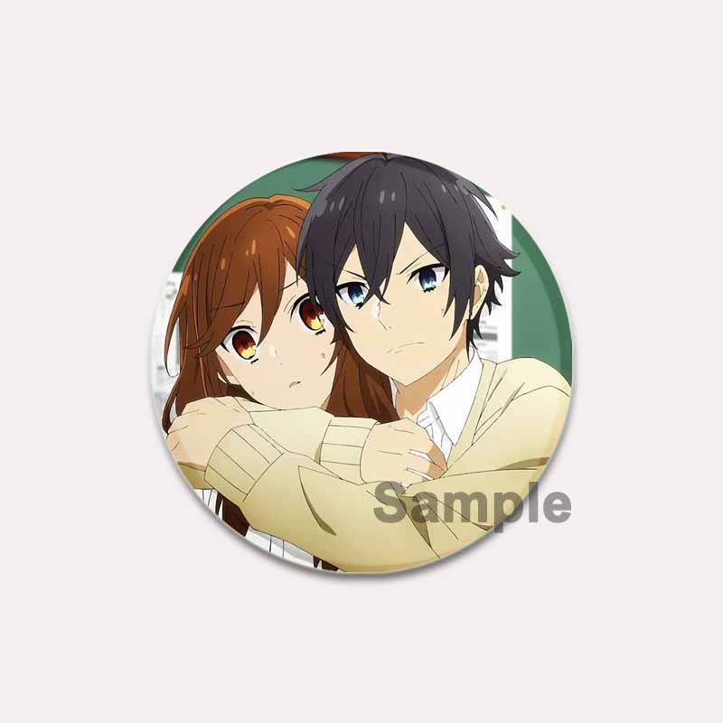 32/44/58mm Love Anime Horimiya Abzeichen auf Rucksackzubehör Miyamura Izumi Hori Kyouko Cartoon Broschen für Kleidung Tasche Dekor Geschenke Pins