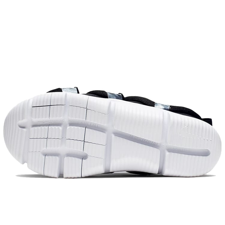 Nike Novice EP Mid top Sports Casual Shoes Black White Children Aged 3 7 Years Old BV0009-001