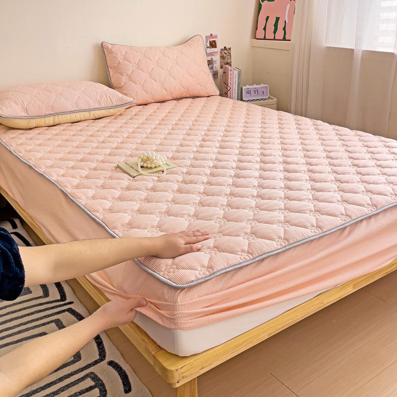 Cloud Cotton Skin-Friendly Thickened Fitted Sheet: Solid Color, Pure Cotton, Non-Slip, Machine Washable.