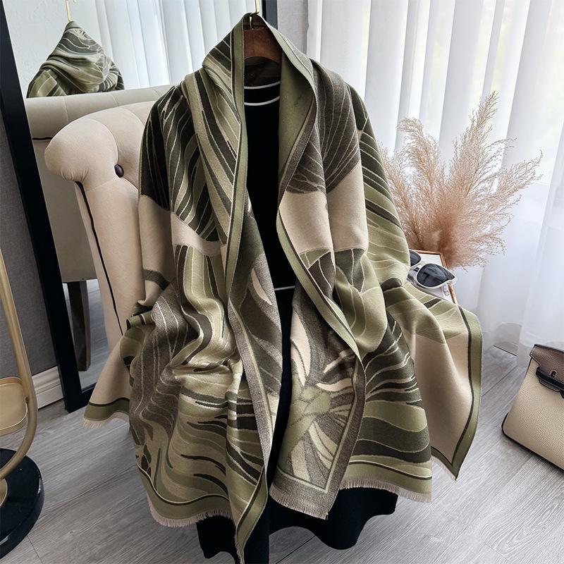Imitation Cashmere Thermal Scarf Abstract Flower Contrasting Color Double-sided High-end Shawl Women