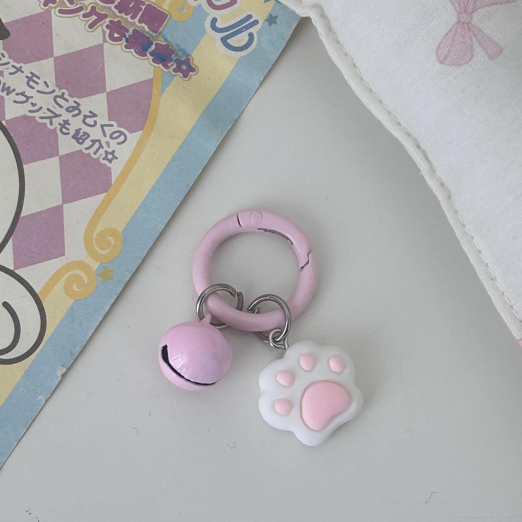 Soft Cat Paw Keychain Bell – Cute Pendant Gift for Friends & Couples