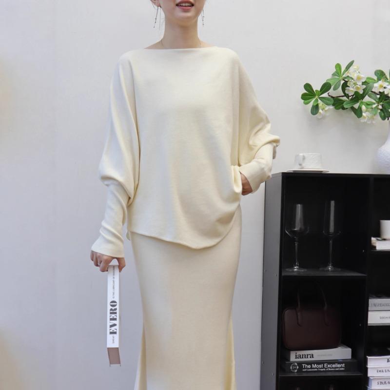 Irregular Bat Sleeve Pullover Sweater Women's Autumn and Winter New Loose Lazy Wind Knitted Sweater Top