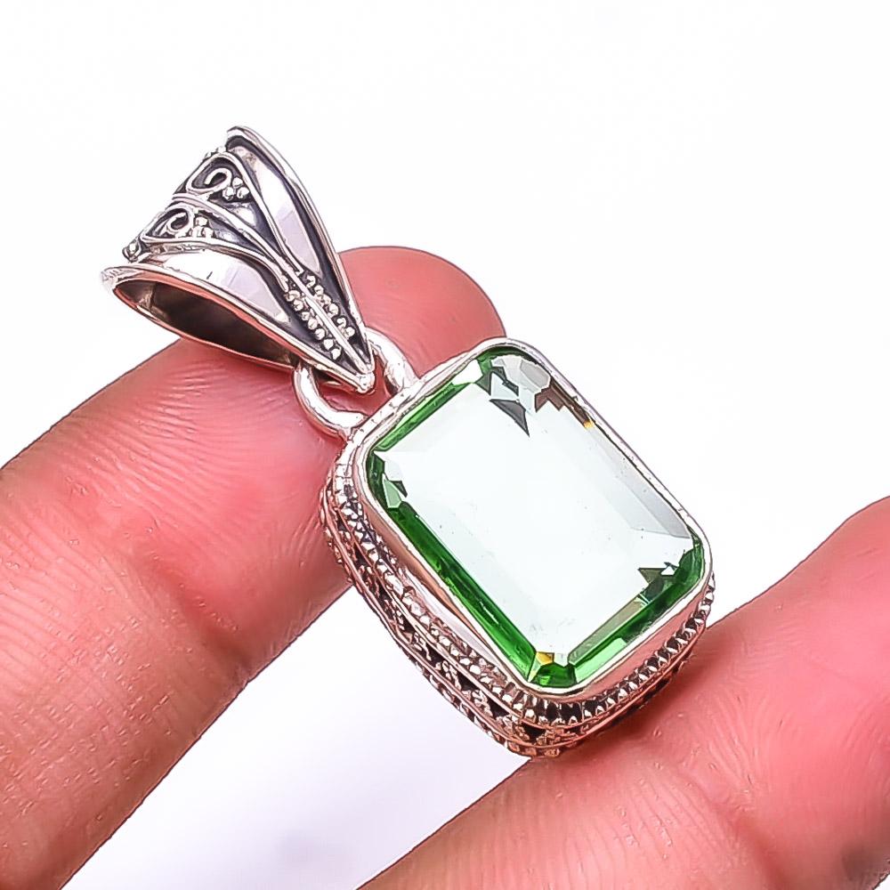 

Green Amethyst Fine Art 925 Sterling Silver Pendant 1.56 P69