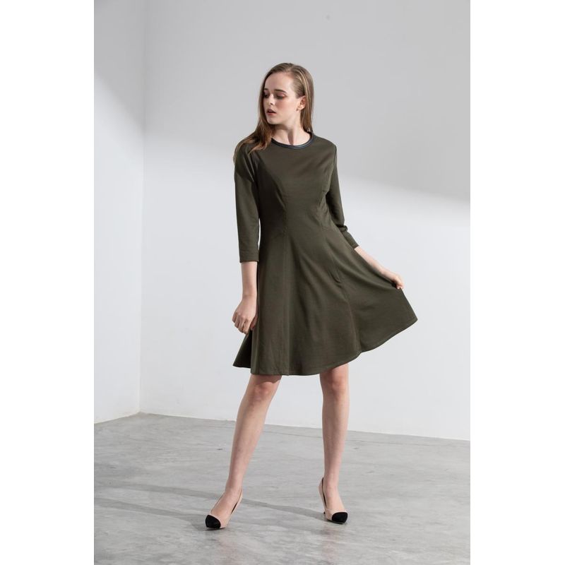 

Elastic High Waist 3/4 Sleeve Dress 24 Spring New European and American plus Size Women s Clothes Stylish Patchwork Elegant Figure Flattering 200 Dark green S