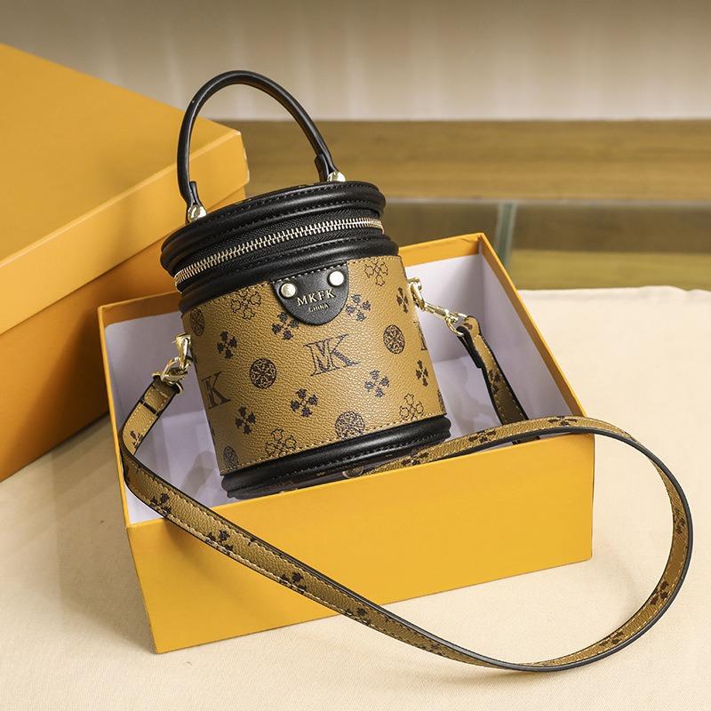 Autumn and Winter New Women's Bags Large-capacity Bucket Bags Fashionable Small Round Bags Shoulder Bags Messenger Commuter Handbags