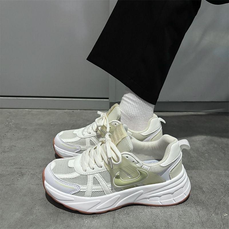 

2025 spring and summer new student casual mesh breathable sports shoes women s Korean version ins trendy versatile retro dad shoes 40