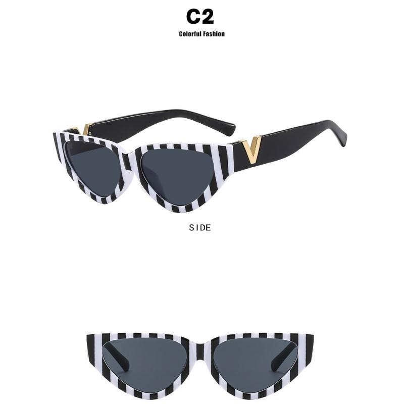 Women's sunglasses, small-frame V-shaped cat eye sunglasses.