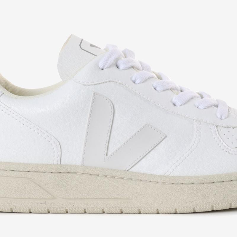 Veja Unisex Leather Sneakers V 10 sVju241Vx07 892