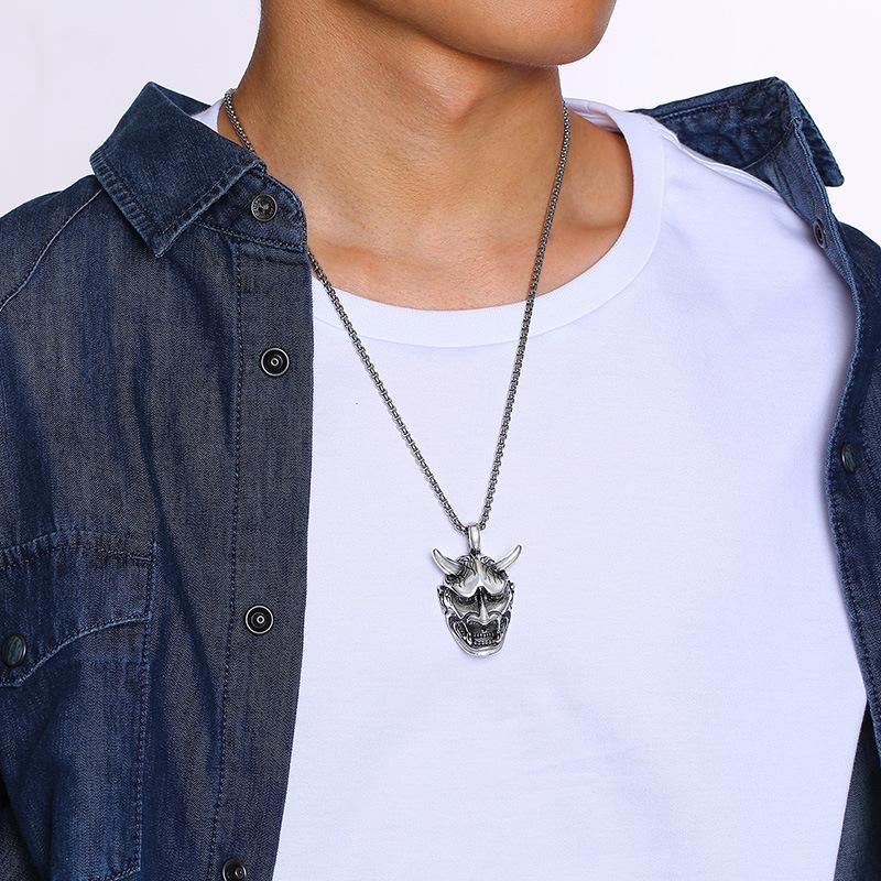 Trendy Men's Titanium Steel Pendant Exaggerated Men's Oversized Fashionable Skull Titanium Steel Necklace