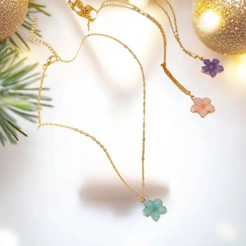 Beautiful Women's Cherry Blossom Pendant Necklace; Elegant Choker for Girls; Ideal for Parties, Weddings, and Gifts