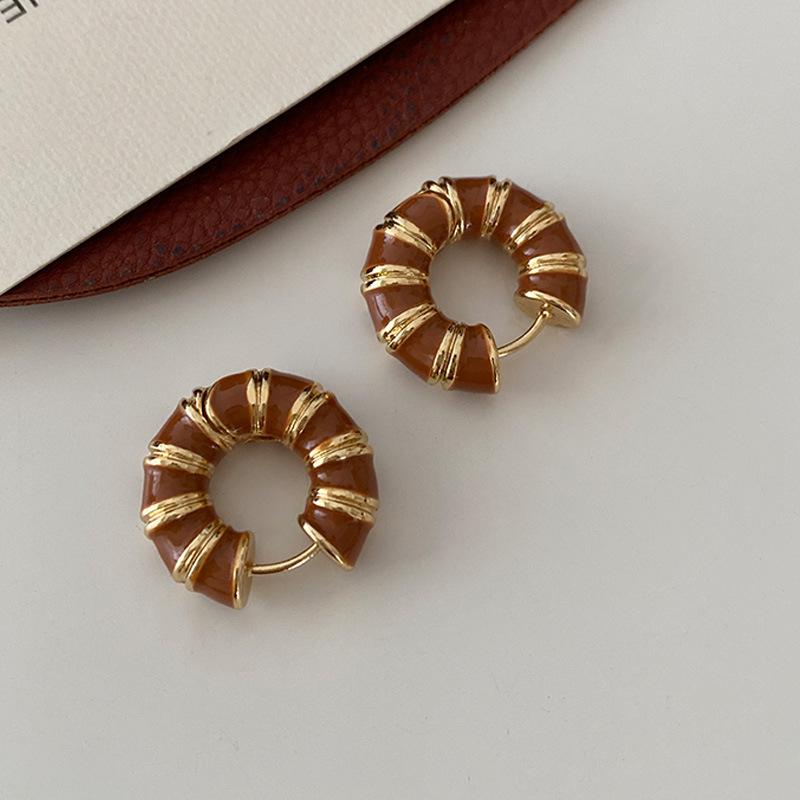 Butterfly Stud Earrings Maillard Geometric Design Niche Earrings French Retro Drip Glaze Earrings Women