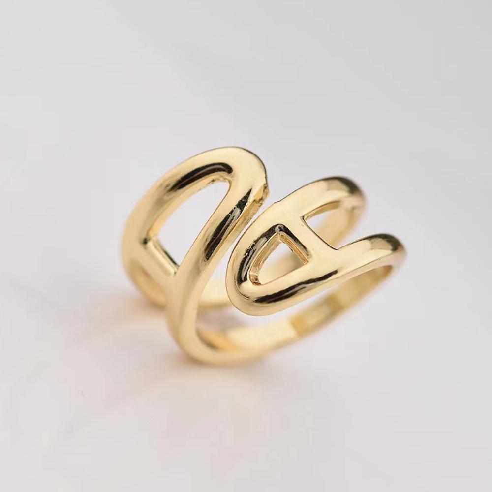 1pcs Women Shawl Ring Clip Scarves Fastener Silk Scarf Buckle Holder Hollow Brooches Wedding Jewelry Female Clothing Accessories