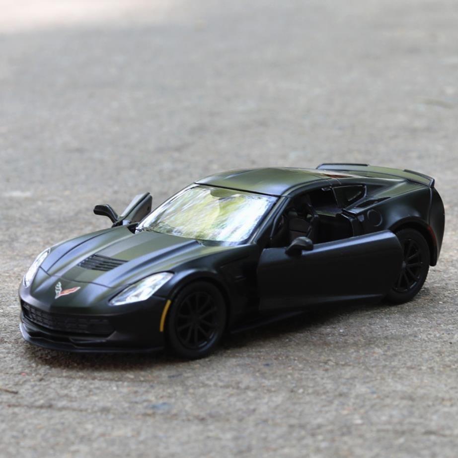 

1/36 Chevrolet Corvette C7 литой под давлением супер спортивный автомобиль модель игрушки имитация металлический кузов автомобиля с инерционным механизмом детские игрушки чёрный