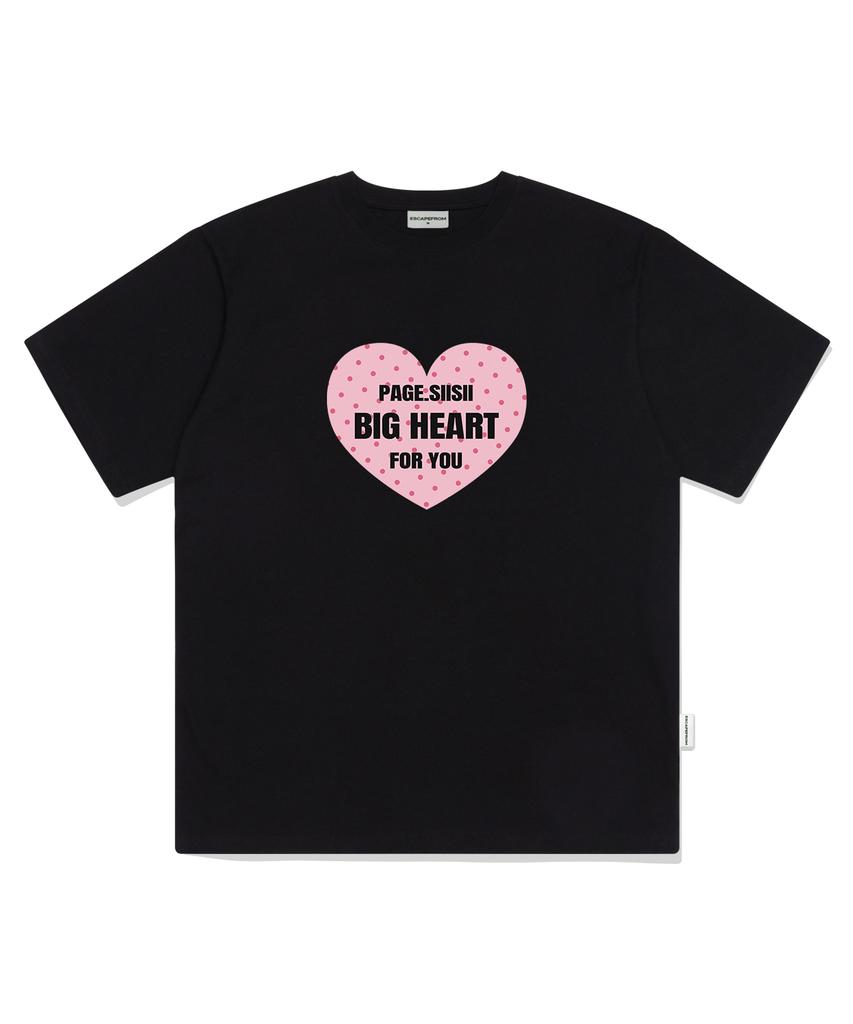 PAGESIISII Big Heart For You Printed Short Sleeve T-Shirt Black