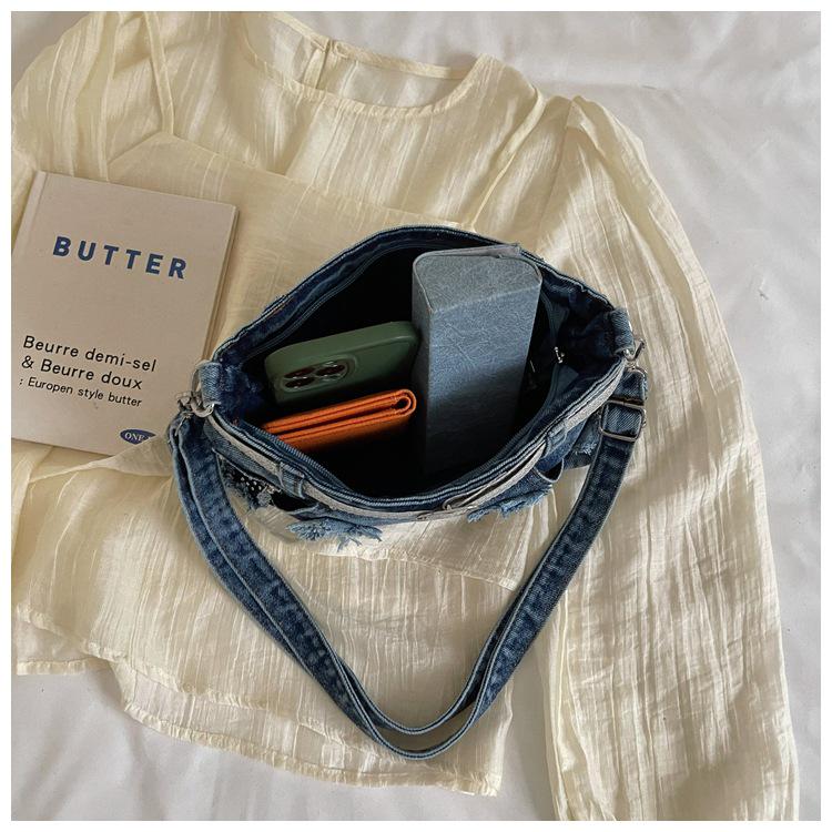 Cross-border Tassel Patchwork Denim Crossbody Bag - Trendy Single Shoulder Skirt Bag for Work or School.