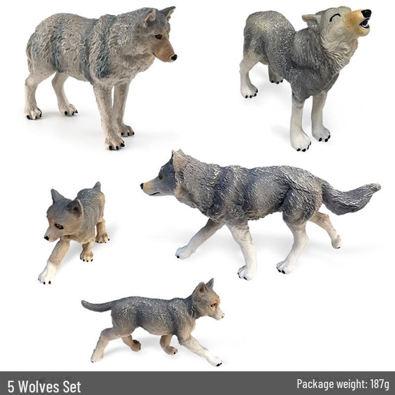 

Набор моделей «Семья короля сибирских волков»: Включает в себя статичные игрушки в виде короля волков, детеныша, самца и самки.