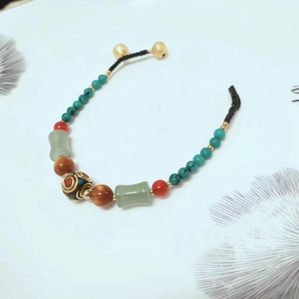 Tibetan Ethnic Style Handmade Women's Bracelet: Retro Nepalese Woven Rope