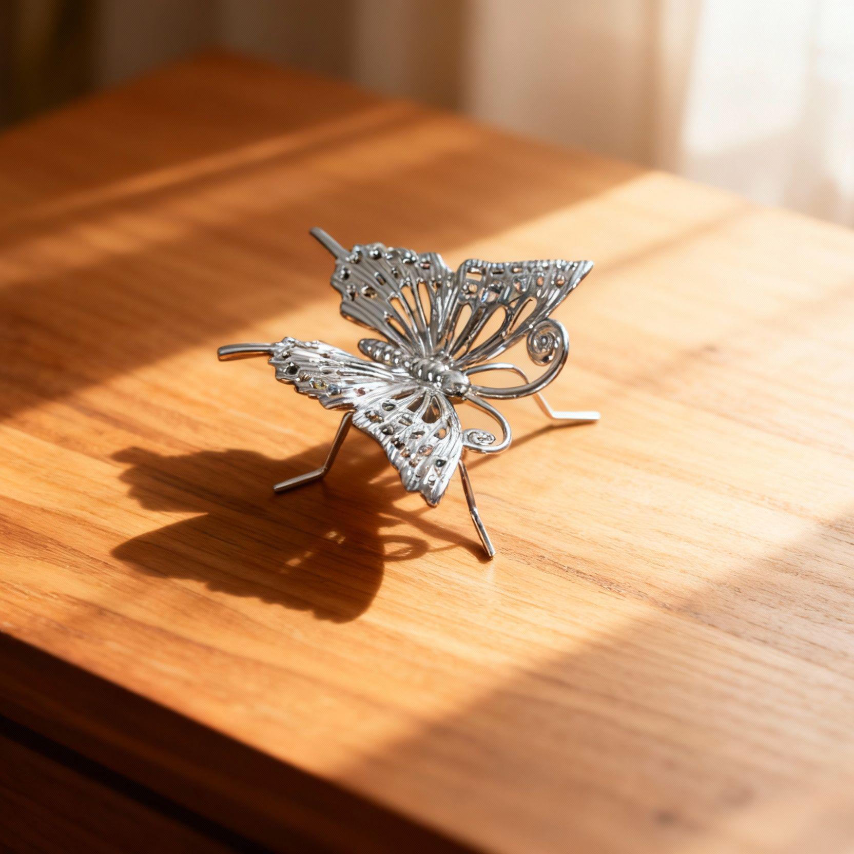 Alloy Butterfly & Dragonfly Crystal Tea Pet Stand: Versatile Handcrafted Ornament