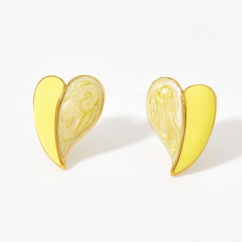 Enamel Heart White Yellow Color Stud Earrings For Women New Girl Wedding Jewelry Lady Temperament Pendientes