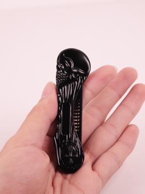 1 Stück tragbarer Kunststoff hitzebeständiger Totenkopf-Design faltbarer Haar Kamm Haar Styling faltbarer Haar Kamm Speziell für Echthaar Perücken