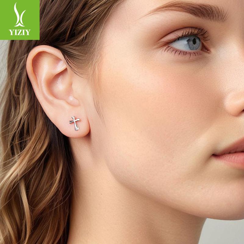 Simple Cross Plain Silver Stud Earrings Personalized Fashion S925 Sterling Silver Stud Earrings