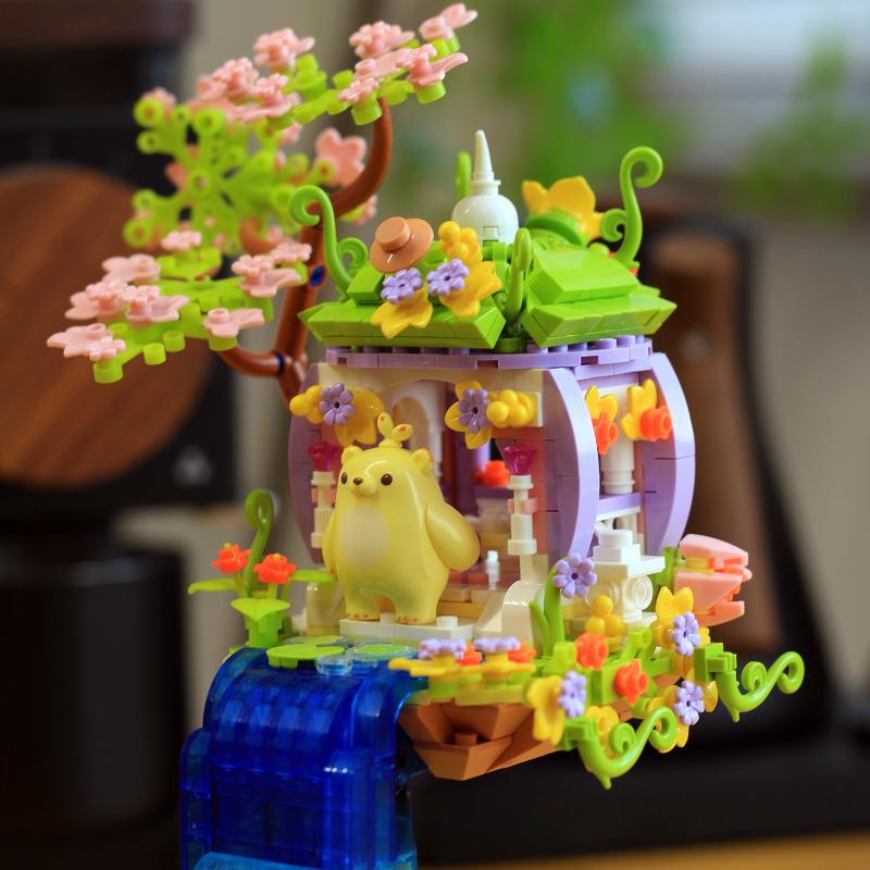 Kleiner Bärenburg im Himmel Spieluhr Bausteine Kleine Teile Mädchen Geschenk Montagespielzeug Kawaii Zimmerdekoration Diy Bausteine