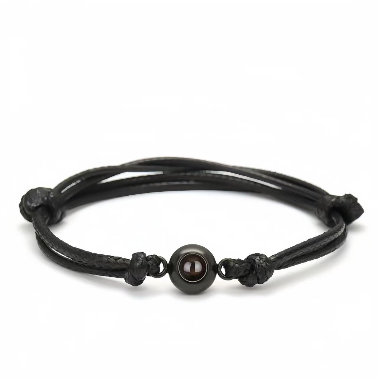 

Мужской плетеный браслет ручной работы: Проекция на 100 языках, Высококлассный парный аксессуар на заказ.