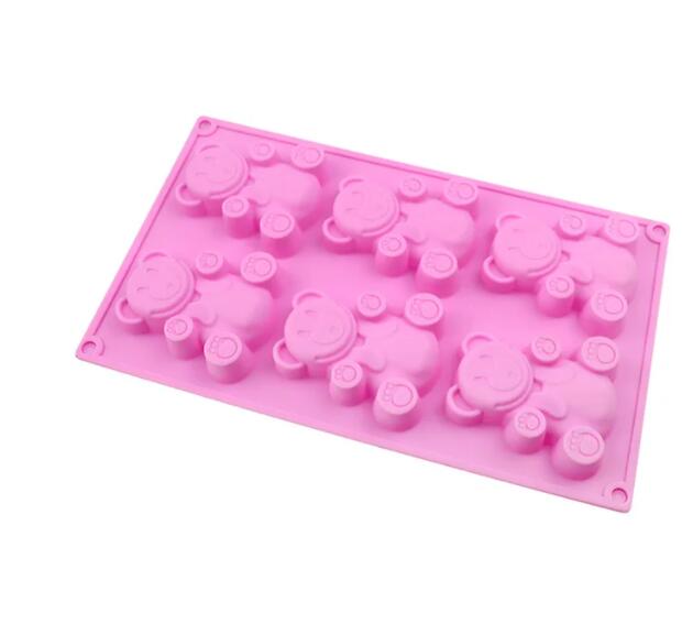 

3D Cartoon Bear Cake Mold Animal Cookie Silicone Mould For Baking Chocolate Candy Kitchen Supplies Cupcake Decorating KeyChain розовый