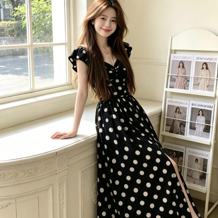 Korean sweet polka dot dress for women's 2026 summer new pleated waist and thin temperament long skirt