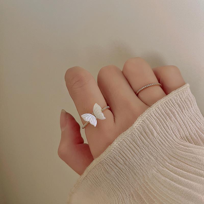 Gentle Temperament Mother-of-pearl Butterfly High-end Ring Female New Hundred with Index Finger Ring Casual Everyday Dainty Minimalist Ring