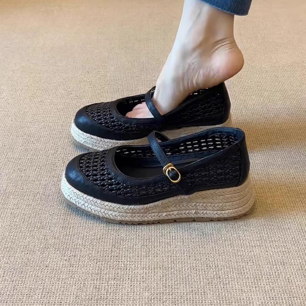 Yueyu retro versatile wear-resistant straw woven thick-soled bag head sandals women's fashion woven hollow word with light mouth single shoes