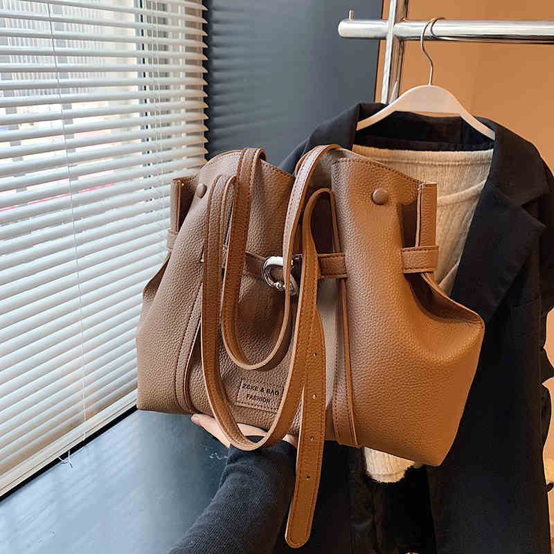 

Высококачественные сумки-тоуты из искусственной кожи большой вместимости для женщин, осень-зима, однотонные сумки через плечо для поездок на работу, винтажные женские сумки