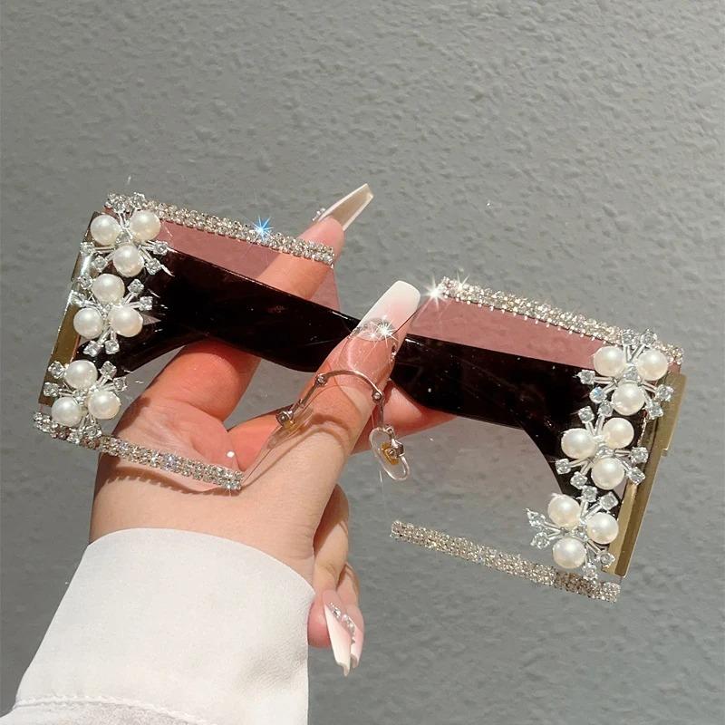 

Oversized Vintage y2k Rimless Diamond Sunglasses Women Luxury Brand Designer Popular Punk Flower Rhinestone Crystal Eye Glasses розовый