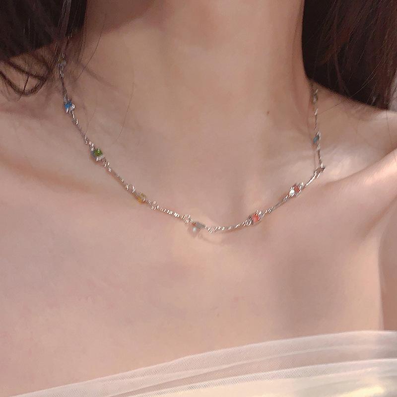 

Ins Square Colored Gemstone Necklace Thin Clavicle Chain Summer Necklace Light Luxury Niche High-end Necklace Women s Model 1Pcs срібний