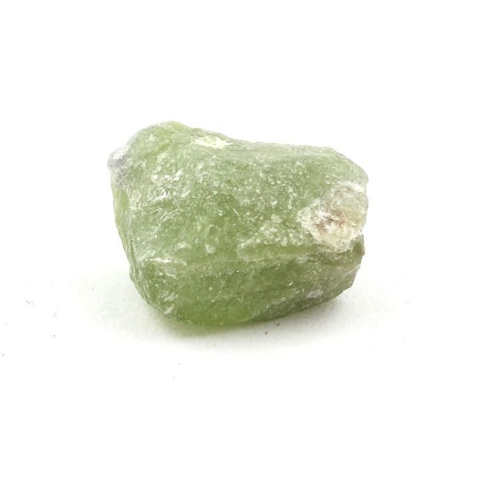 Pierres et Minéraux. Peridot. 12.57 ct. Almklovdalen, Vanylven, Norvège.