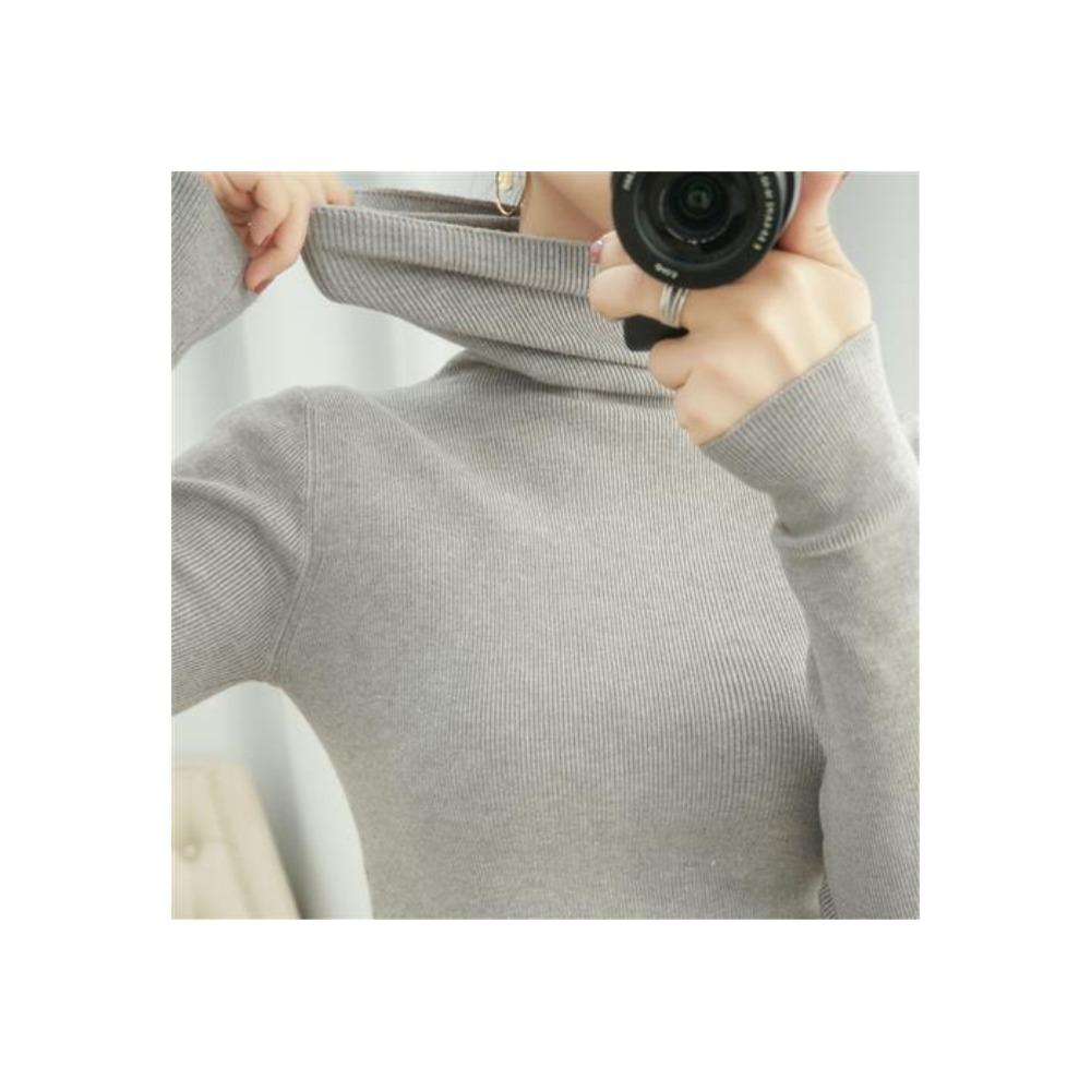 A New Large-sized Women's Sweater for Autumn and Winter, Featuring A High-neck Base Layer and Long-sleeved Knitted Sweater