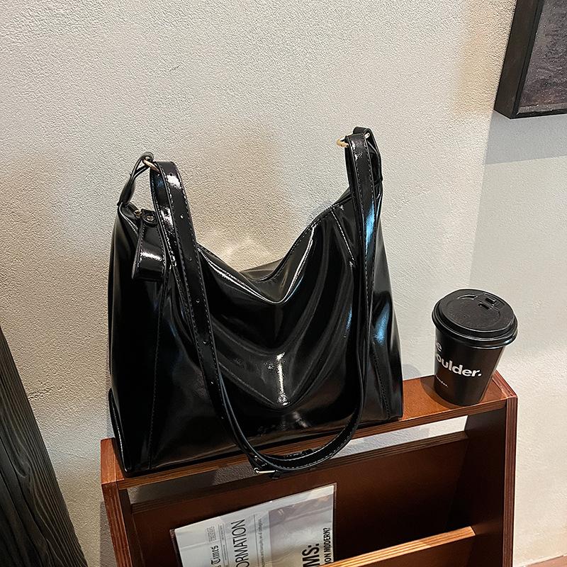 Fashion Tote Bag Women's New Large-capacity Casual Shoulder Bag Versatile Bag