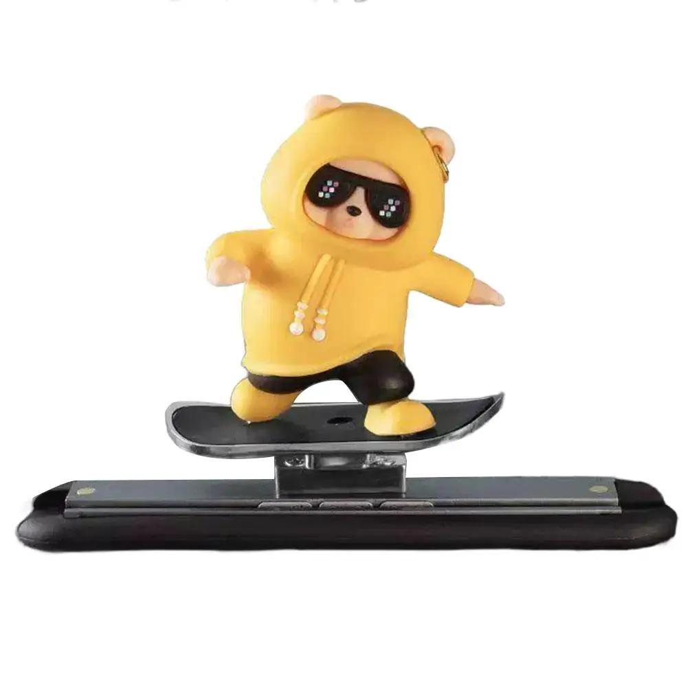Car Automatic Sliding Skateboard Bear Alloy Cute Cartoon Console Scooter Center Skateboard Bear Decor Interior Ornaments Ca J6W9