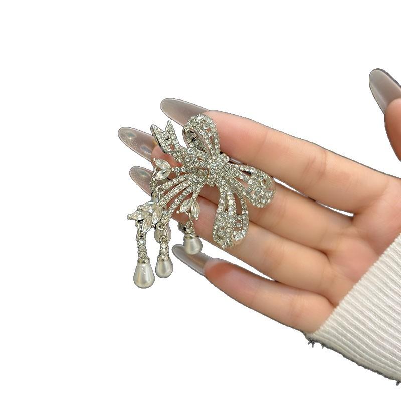 Luxury full diamond heavy industry bow tassel high-end brooch exquisite temperament dress suit brooch pin women's accessories