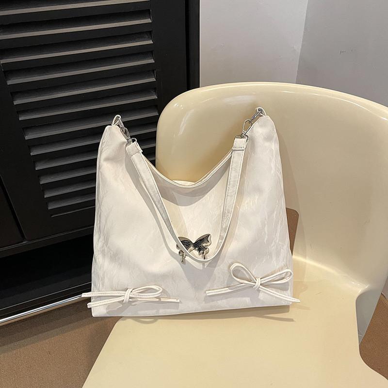 

Luxurious Velvet Medium Tote Bag For Women With Trendy Bow Accent In Soft White белый